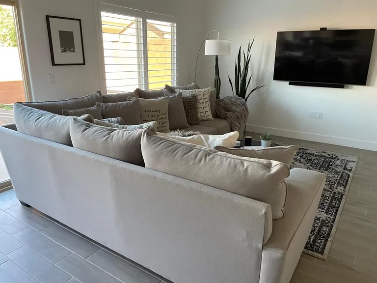 662 S Malorie Way — Photo 4