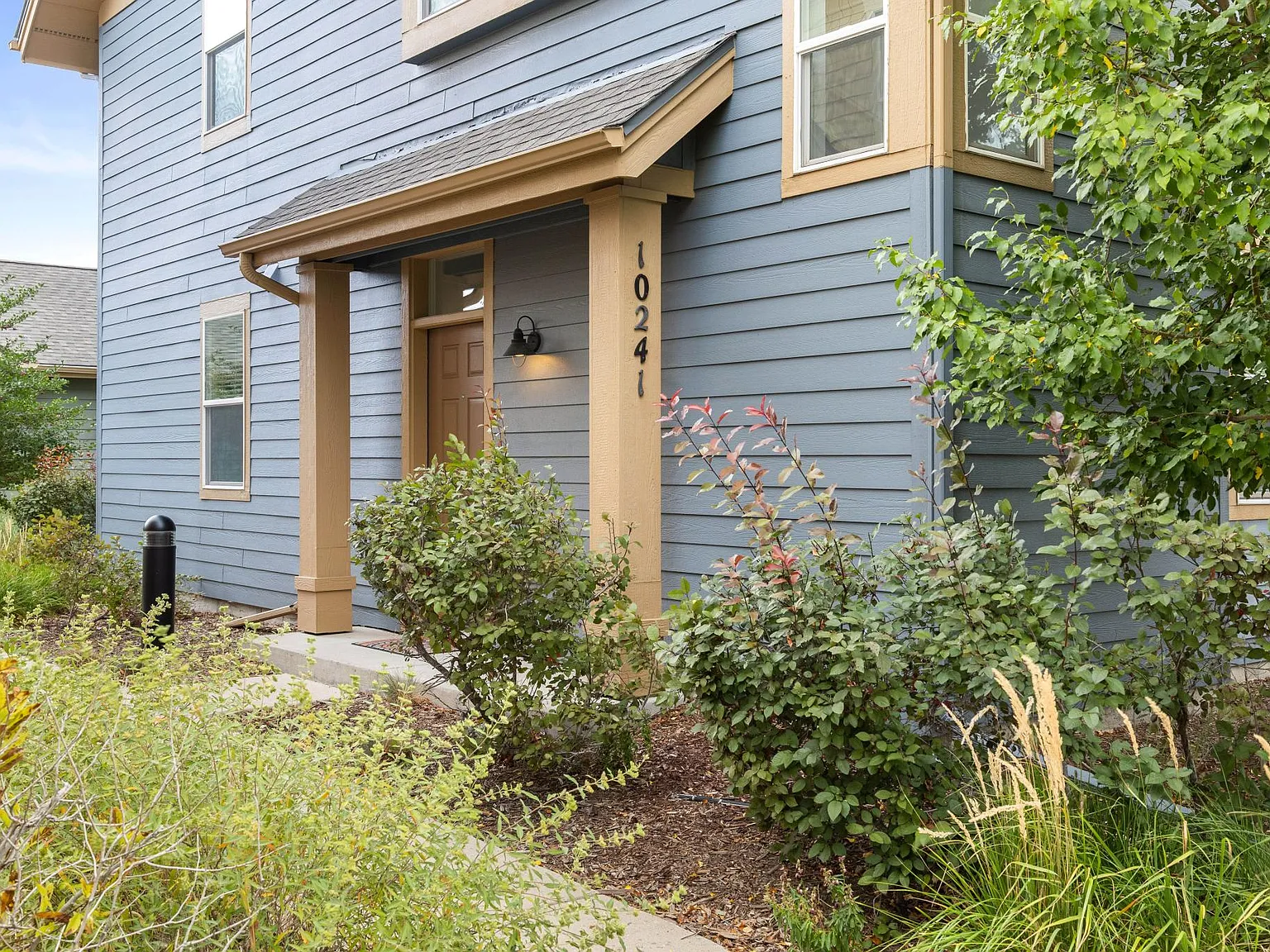 2 bed, 1179 sqft, $3,400 — Photo 3