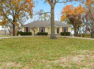 30106 E 135th St, Lees Summit, MO 64086