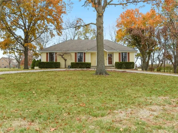 30106 E 135th St, Lees Summit, MO 64086
