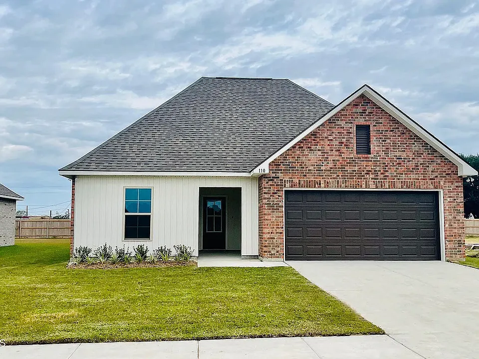 110 Nandina Dr