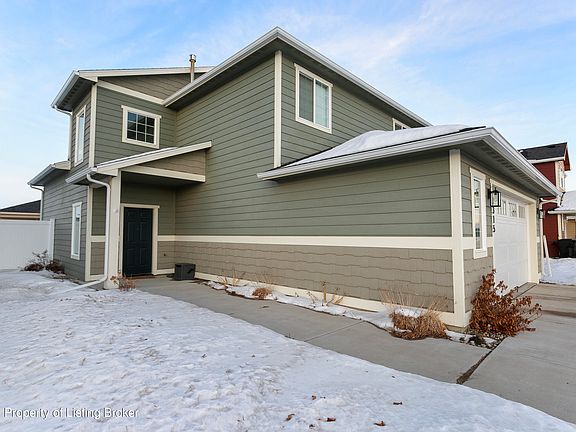 5th image of 1315 22nd St E