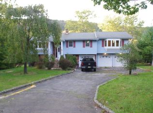 86 Gaisler Rd, Blairstown, NJ 07825