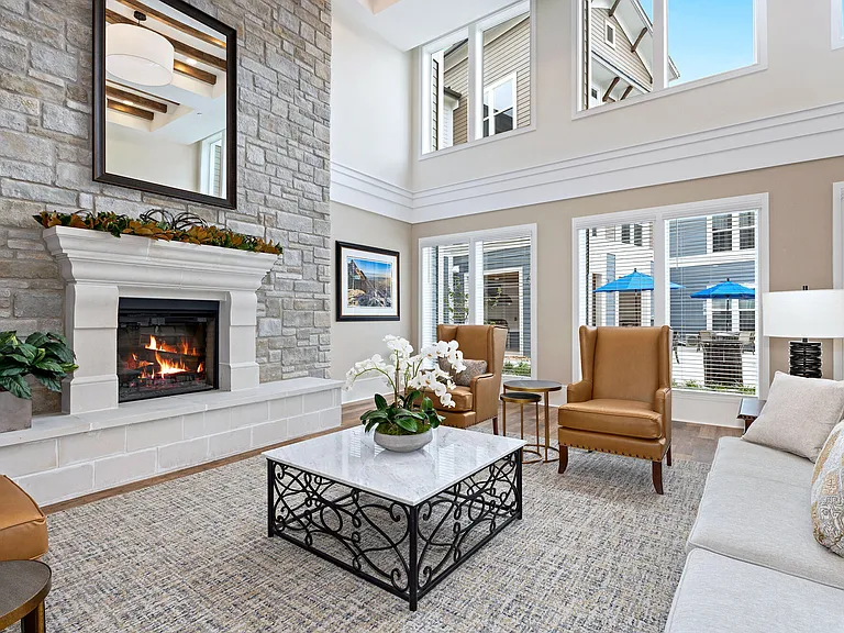 Mariposa Scott and White 55+ Apartment Homes — Photo 9