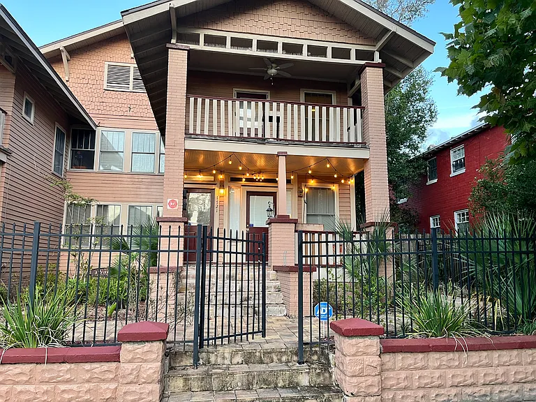 1721 Perry St #1 — Photo 24