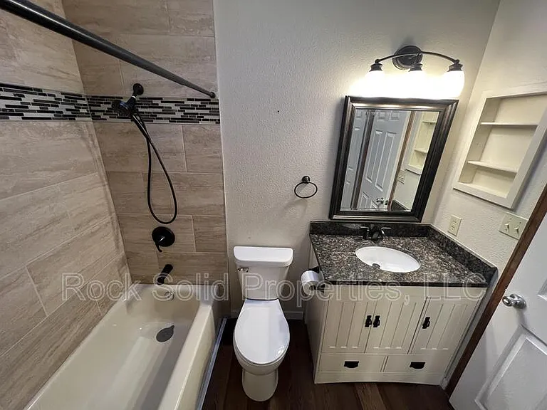 4520 Carmel Dr — Photo 18