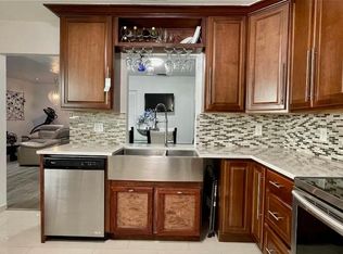 7022 Edgemere Ter, Palm Beach Gardens, FL 33410