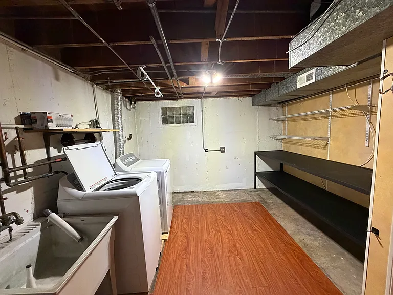 170 E Northwest Hwy #I — Photo 23