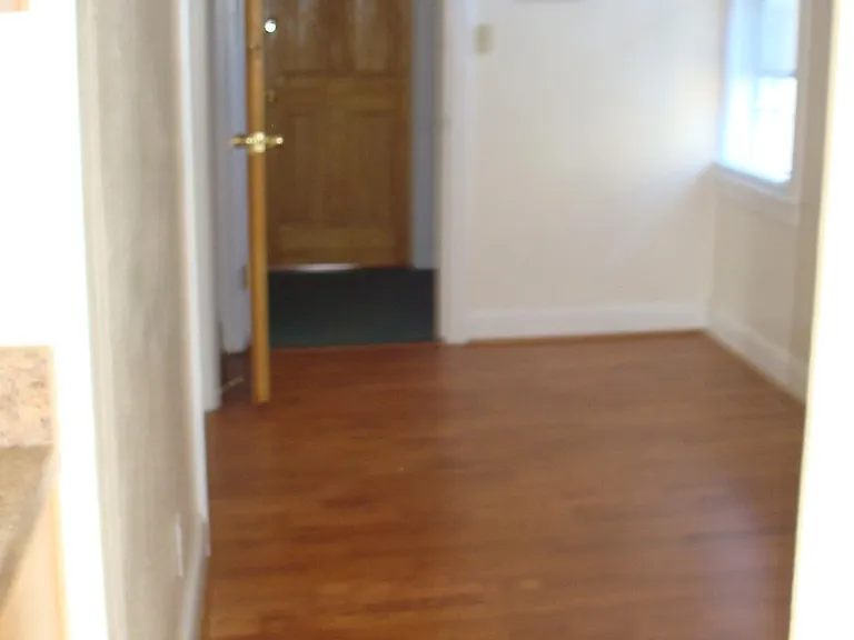 1034 Redgate Ave #4 — Photo 11