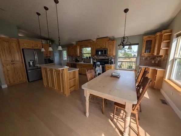 616 Hogan St, Cottonwood, ID 83522