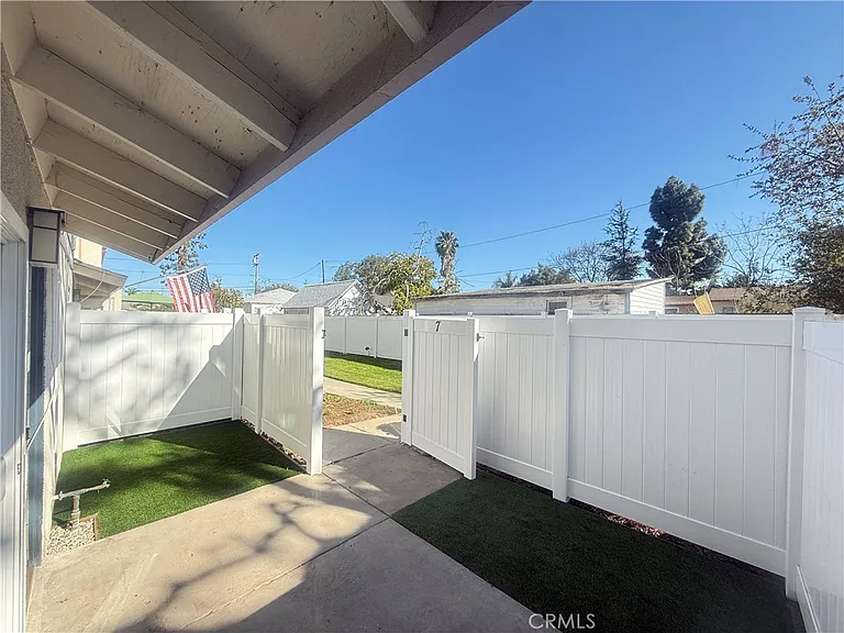 25205 Cypress St #7 — Photo 20