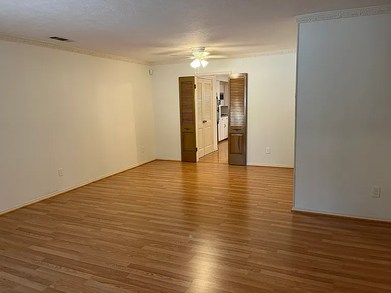 2nd dining/living room