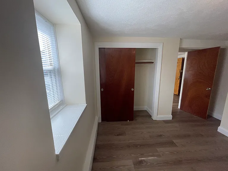 North Beacon St Brighton Apartments — Photo 7