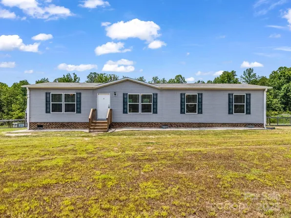 276 Windy Hill Dr, Forest City, NC 28043