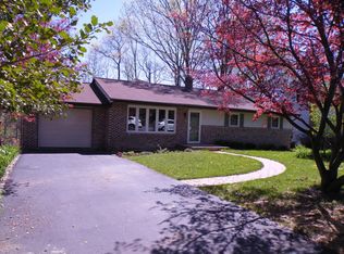 617 Picnic Ln, Selinsgrove, PA 17870