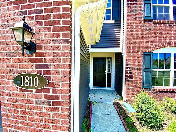 4th image of 1810 Osman Dr