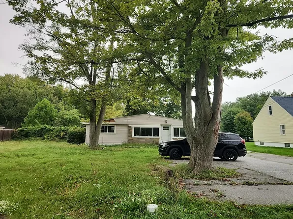 27126 Cook Rd, Olmsted Township, OH 44138