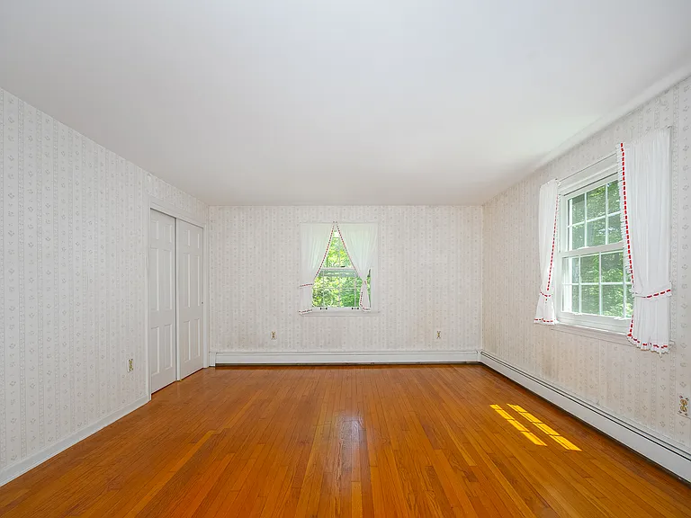 50 Aspinwall Rd — Photo 20