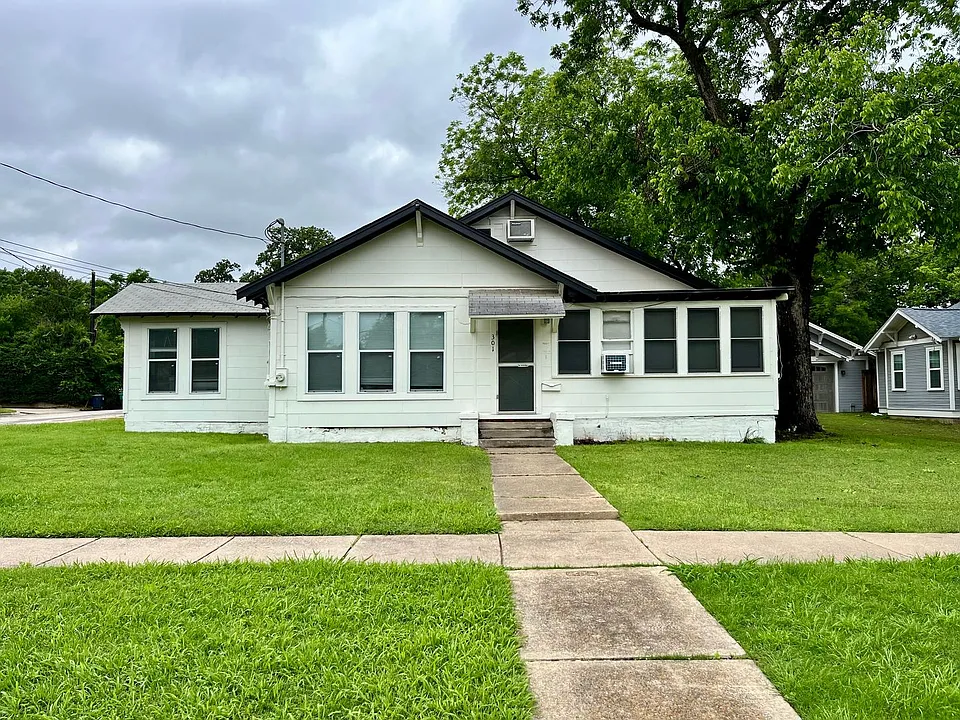 301 Amarillo St
