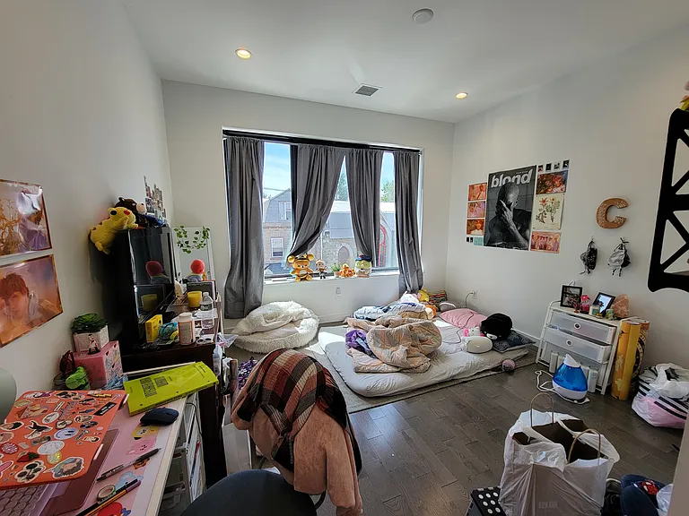 433 N 35th St #1R — Photo 9