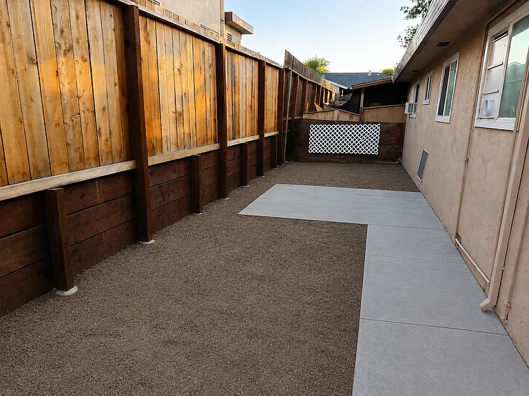 203 Robert St — Photo 7