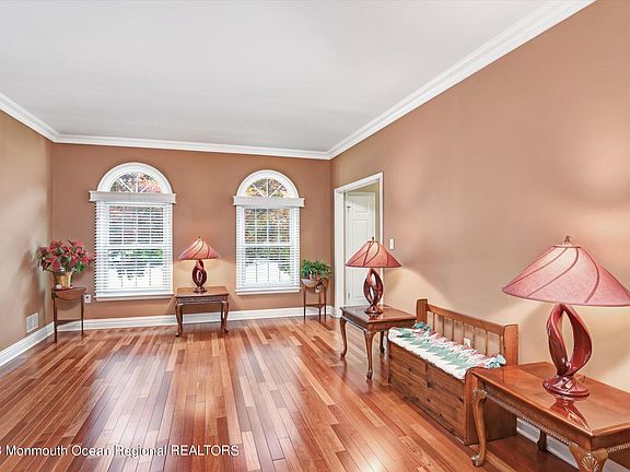 4th image of 27 Fern Drive