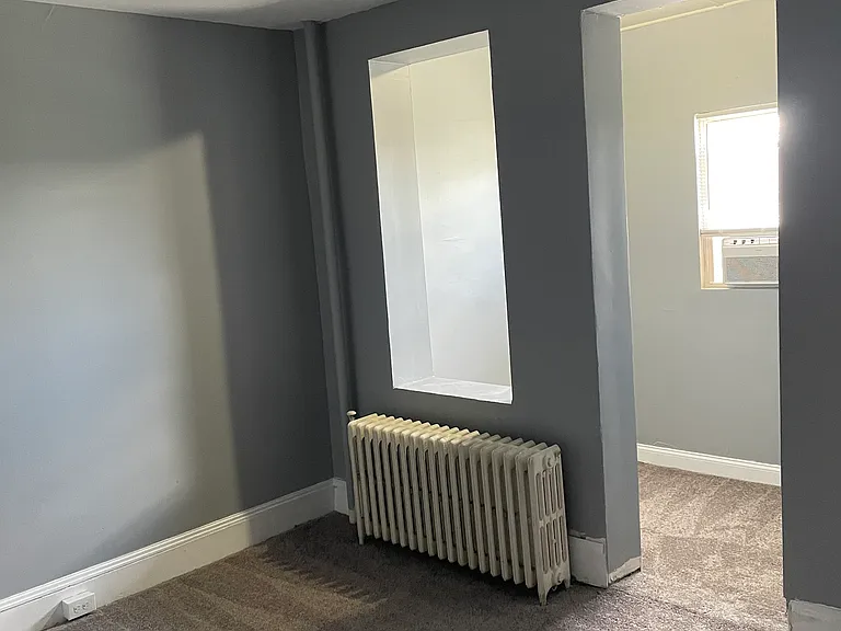 54 N Morley St — Photo 11