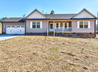 167 Zoe Cir, Jacksboro, TN 37757