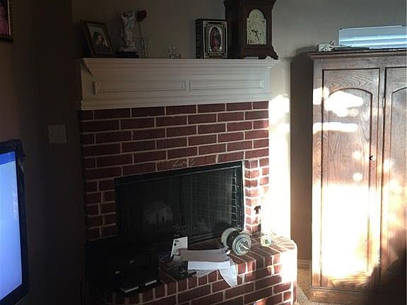 4th image of 103 Poinsetta Dr