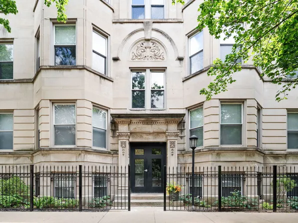 3747 N Fremont St #3, Chicago, IL 60613