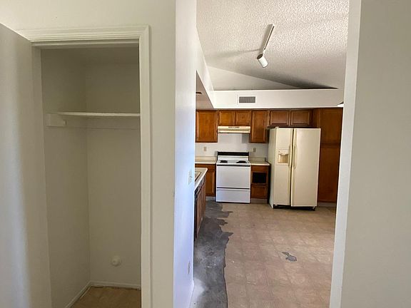 5th image of 8805 W Cambridge Ave