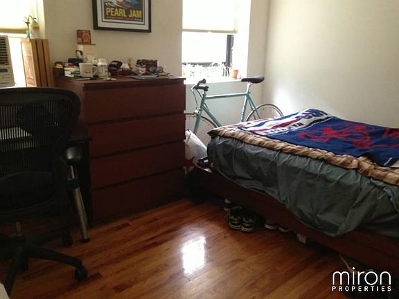 5th image of 185 E 3rd St APT 1E
