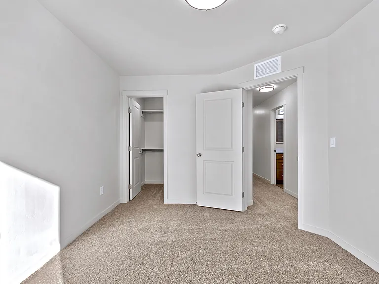 2773 Caspain Way #B — Photo 25