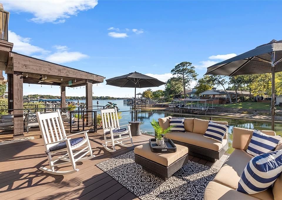 1st image of 122 Marina Dr