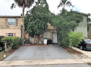 405 Sunshine Dr, Coconut Creek, FL 33066