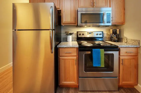 Riverbend Apartments — Photo 18