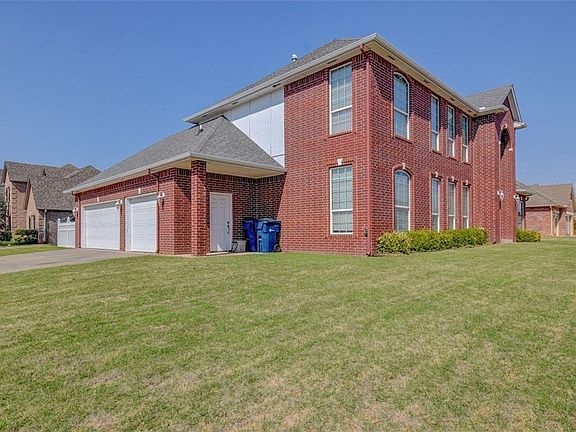 2nd image of 9709 SW 35th St