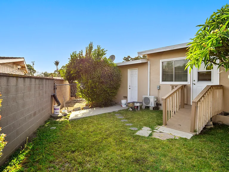 1019 W Pine St — Photo 25