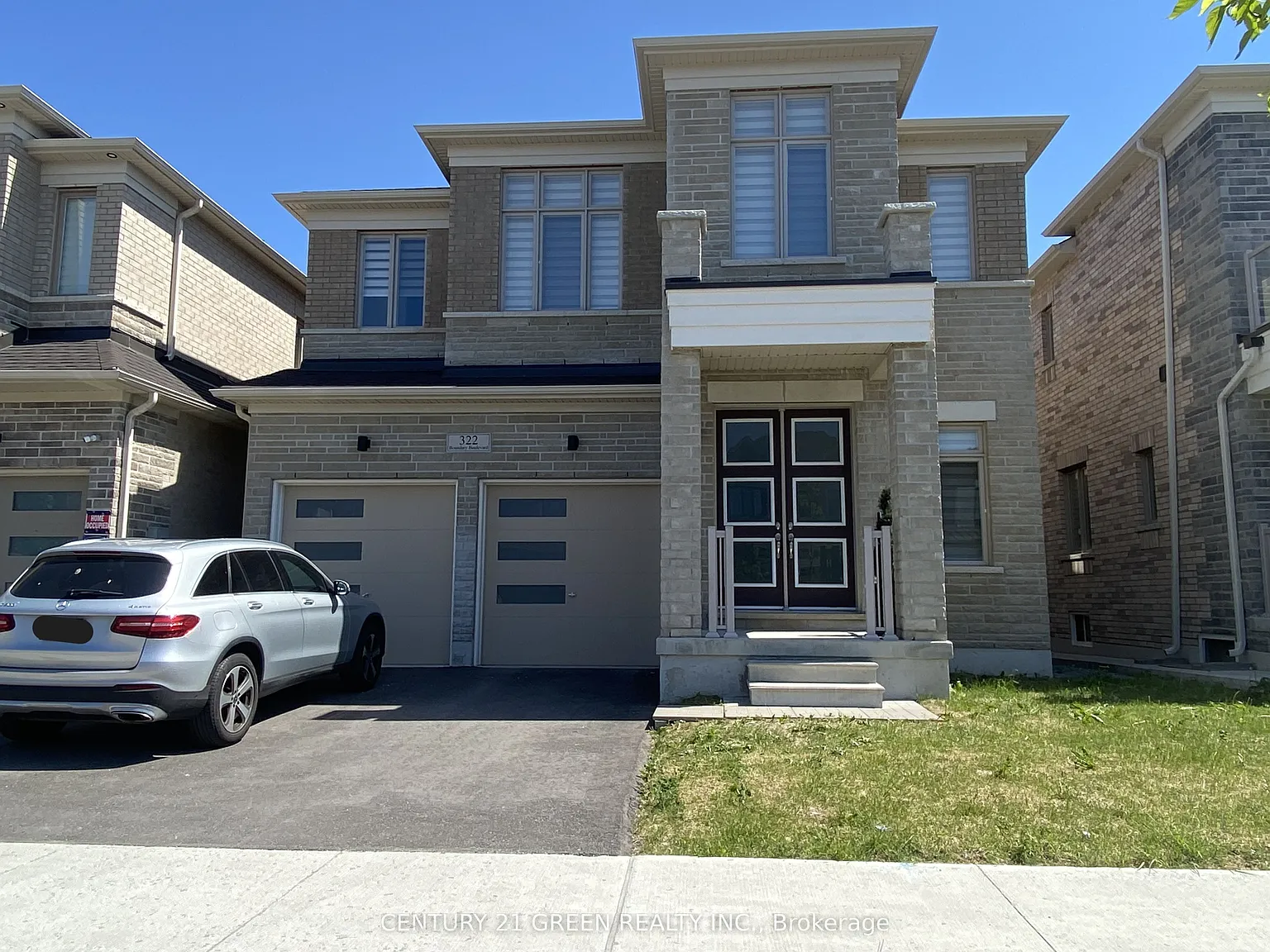 4 bed, $3,200 — Photo 1