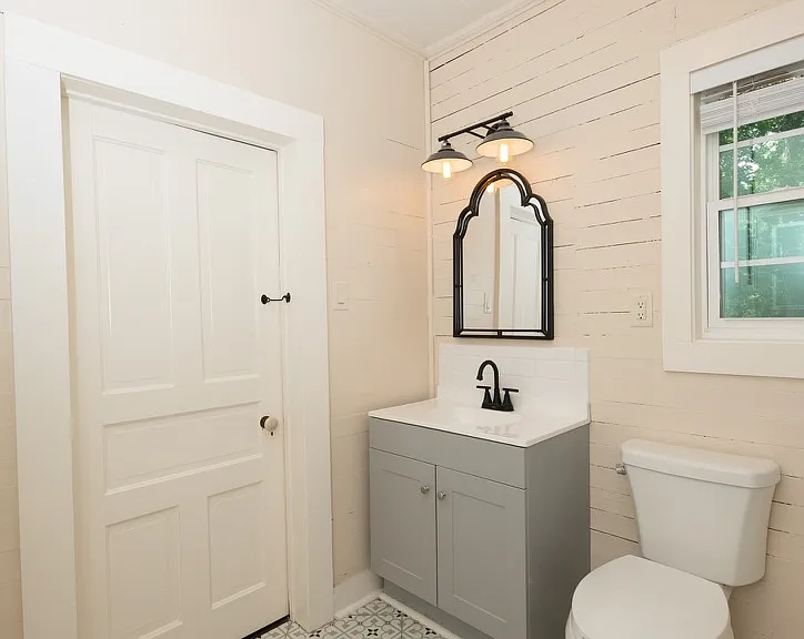 335 Husk Ln — Photo 8