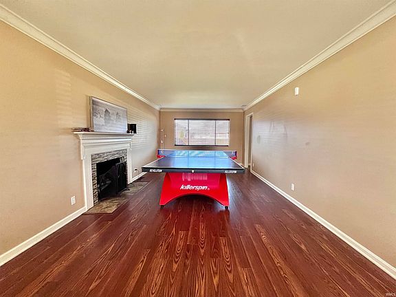 2nd image of 712 Maple Ln