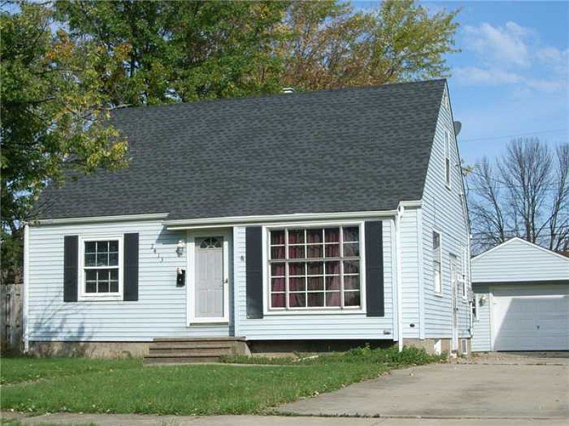 1st image of 2413 E 35th St