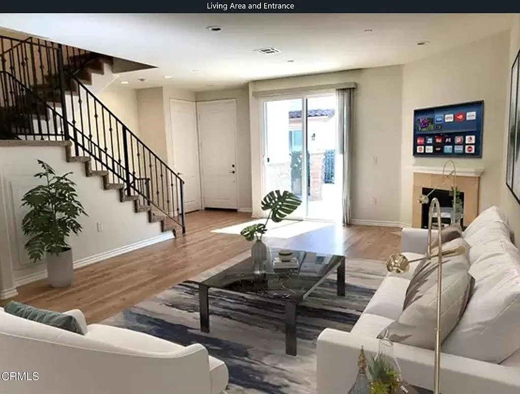 3 bed, 3.5 bath, 2010 sqft, $4,600 — Photo 4