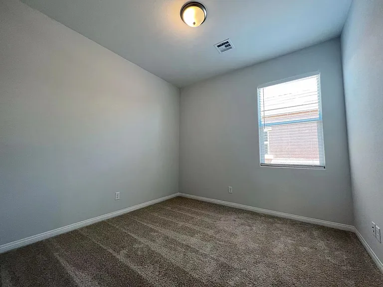 5870 Steinbeck Valley St — Photo 9