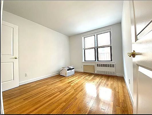 3rd image of 432 E 11th St #4F