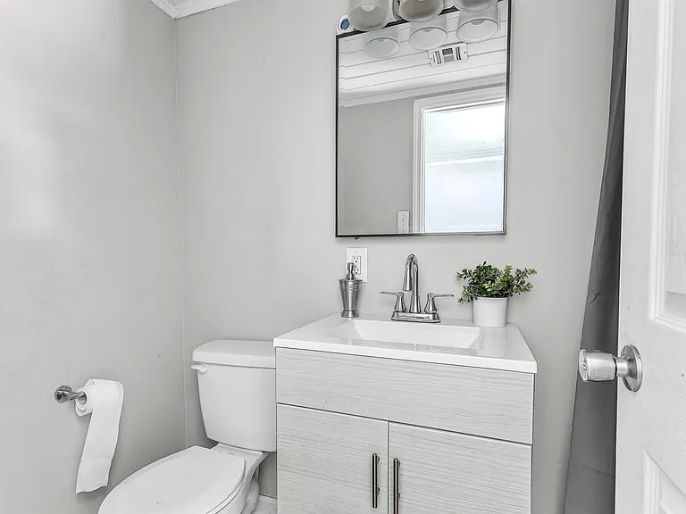 1134 Wright St — Photo 26