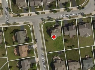6427 Albany Gardens Dr, New Albany, OH 43054