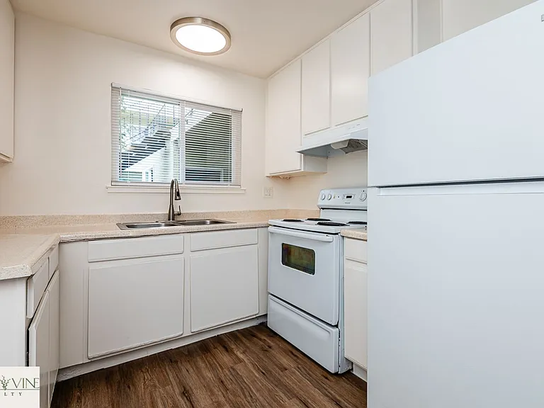 3680 Cape Cod Ct #3681 — Photo 3