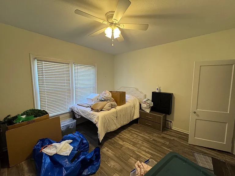 1405 James Ave — Photo 10
