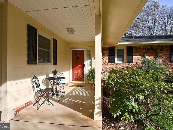 4th image of 4757 Tapestry Dr